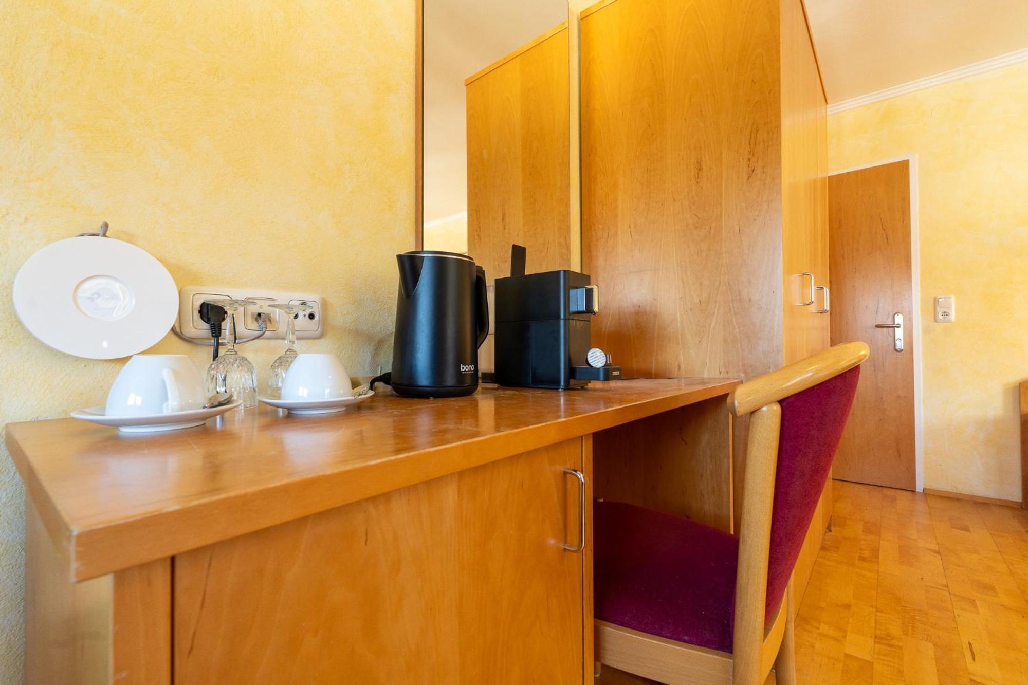Whats-App Self-Check-In - Villa Maria Theresia Bad Goisern Værelse billede