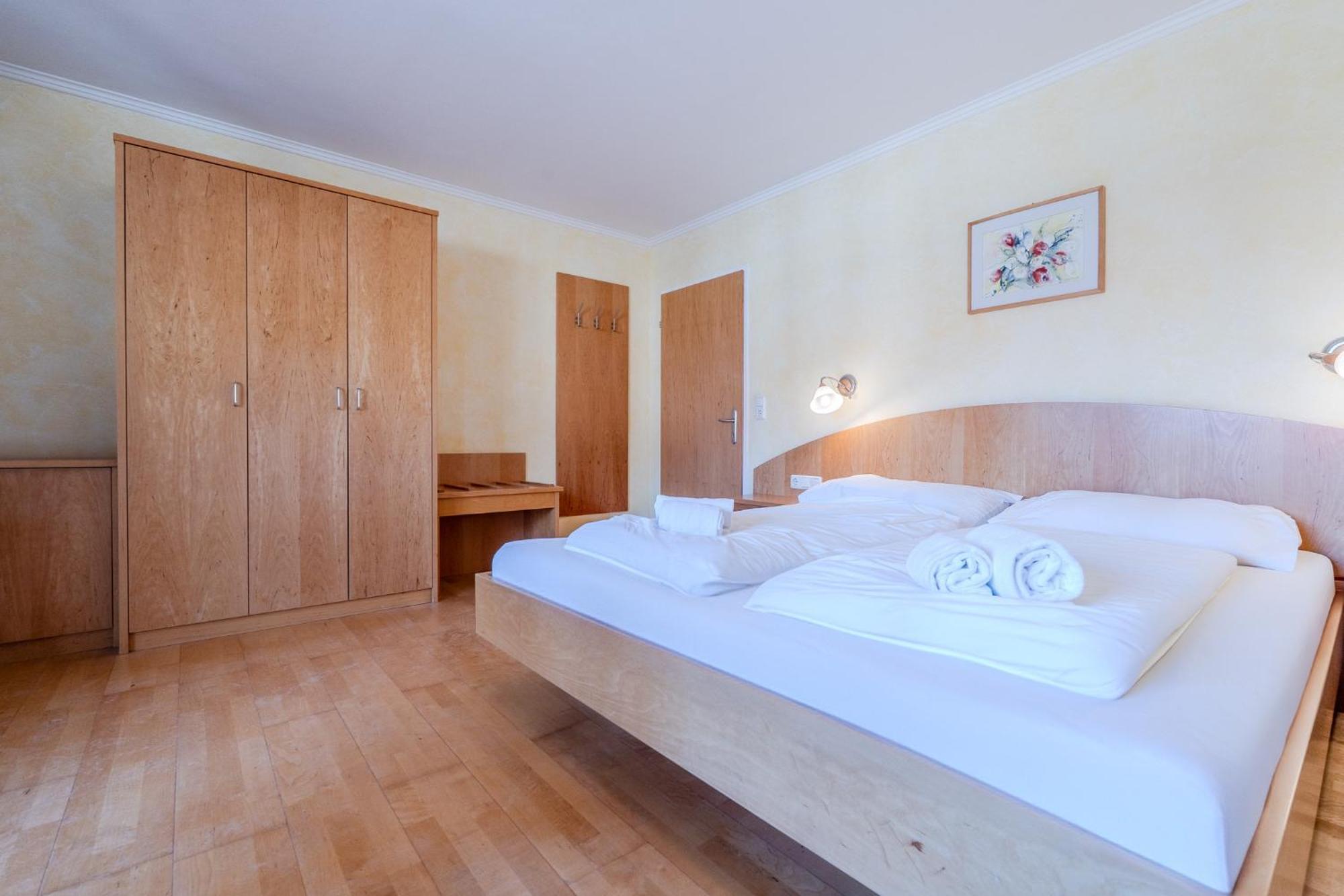 Whats-App Self-Check-In - Villa Maria Theresia Bad Goisern Værelse billede